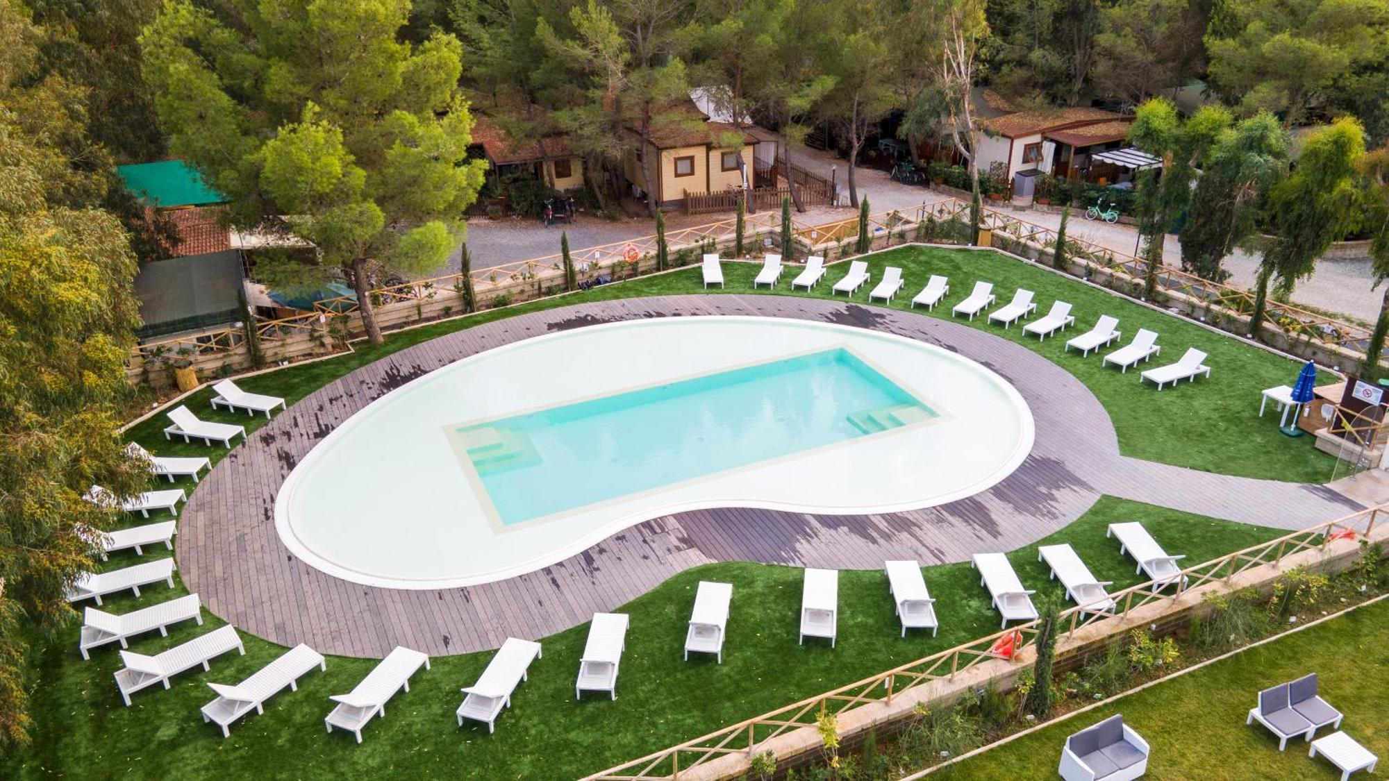 Camping Village Il Gineprino มารินา ดิ บิบโบนา ภายนอก รูปภาพ