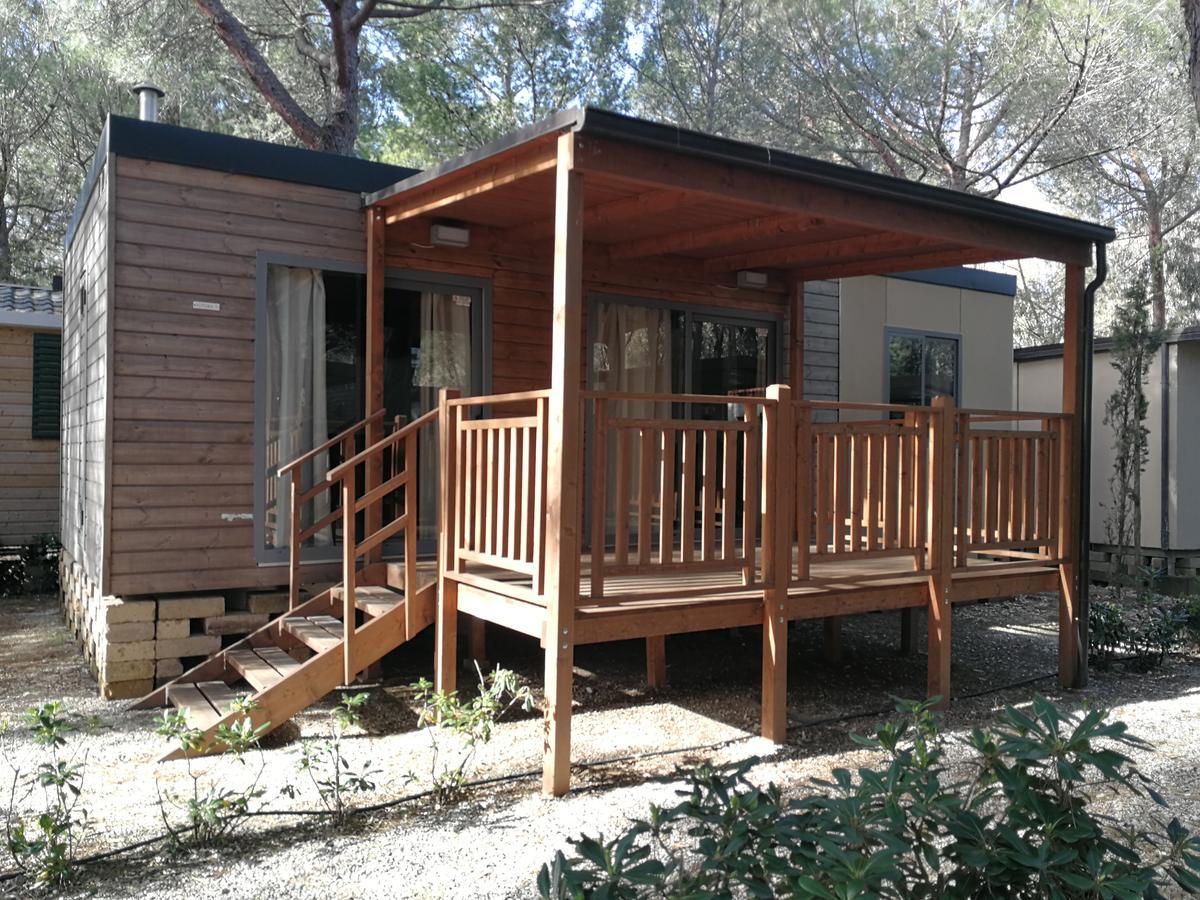 Camping Village Il Gineprino มารินา ดิ บิบโบนา ภายนอก รูปภาพ